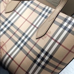 Authentic reversible Burberry bag